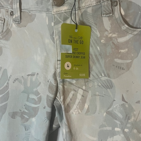 CAbi Paradise Cropped Super Skinny Jean Womens Sz 4 Palm Leaf Print Style # 227 - Picture 6 of 10